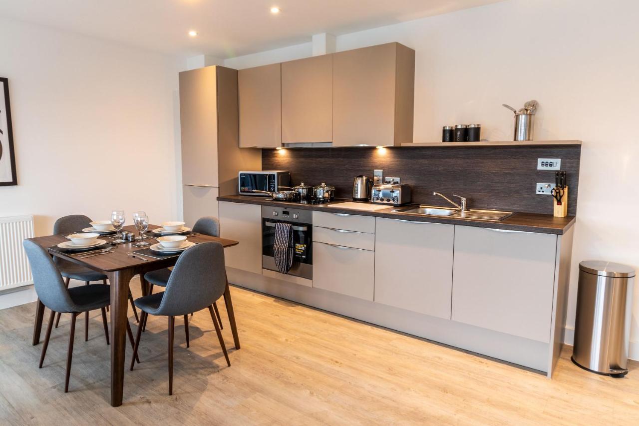 Seven Living Ashford - Modern And Spacious Apartments Exterior photo